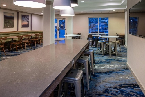 Fairfield Inn & Suites by Marriott High Point Archdale image 1